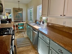 1710 Clearview Rd in Santa Barbara, CA - Building Photo - Building Photo