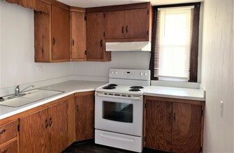 121 Muskingum Dr in Marietta, OH - Building Photo - Building Photo
