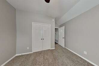 3511 Glenhill Dr in Pearland, TX - Foto de edificio - Building Photo