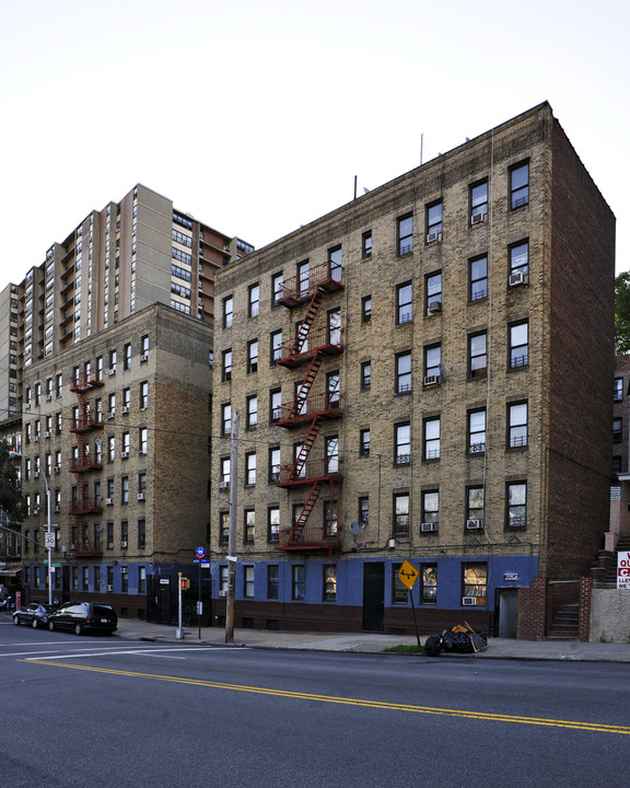 3300 Bailey Ave in Bronx, NY - Foto de edificio