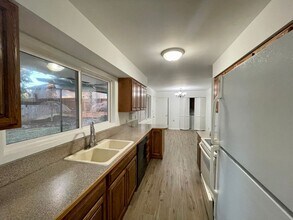 11765 SW Butner Rd in Portland, OR - Building Photo - Building Photo