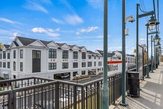 Metro on Broad in Milford, CT - Foto de edificio - Building Photo