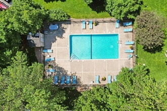 Westwind Apartments in St. Louis Park, MN - Building Photo - Building Photo