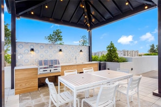 208 N Federal Hwy in Pompano Beach, FL - Foto de edificio - Building Photo