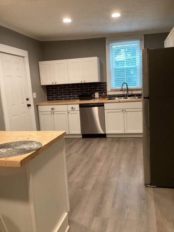 property at 1050 N Clarke St