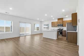 522 Red Lovebird Ave in Henderson, NV - Building Photo - Building Photo