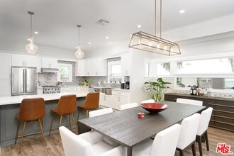 1319 12th Ave in Los Angeles, CA - Building Photo - Building Photo