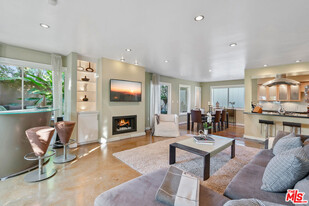 9061 Keith Ave in West Hollywood, CA - Building Photo