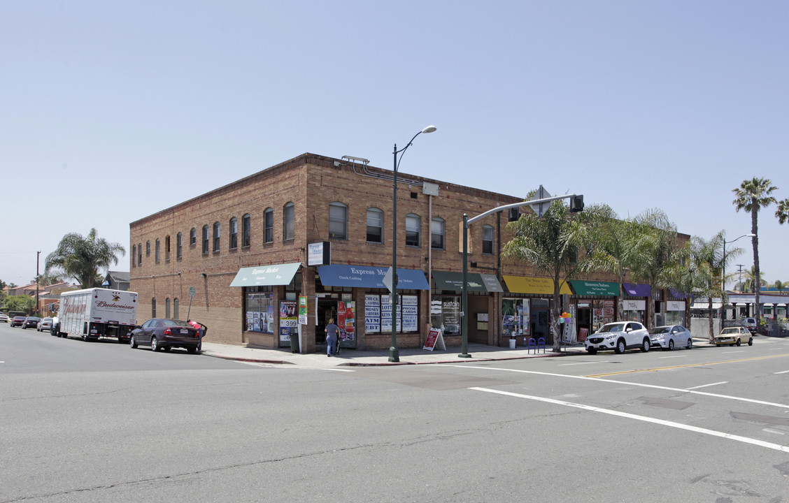 Cadillac Courts in San Diego, CA - Building Photo