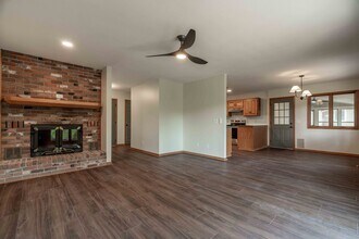 34 Luncarty Ln in Bella Vista, AR - Building Photo - Building Photo