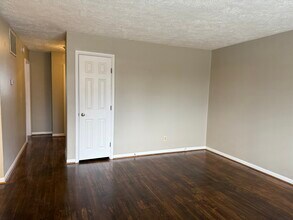 3715 Perry Worth Rd, Unit 3715 Perry Worth Road in Lebanon, IN - Foto de edificio - Building Photo