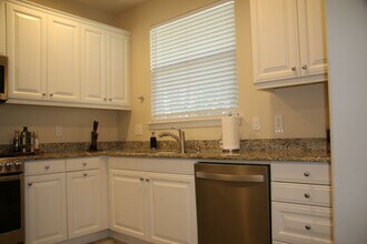 3591 Sacramento Dr in San Luis Obispo, CA - Building Photo - Building Photo