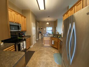 2722 Lakes Edge Ln in Navarre, FL - Building Photo - Building Photo