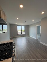 370 Western Ave, Unit 5-6 in Boston, MA - Building Photo - Building Photo