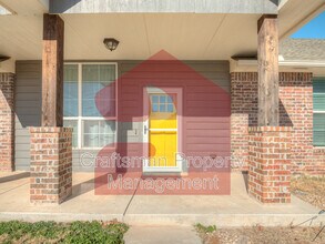 9945 SW 21st St in Yukon, OK - Foto de edificio - Building Photo