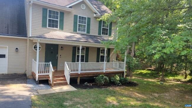 property at 19 Woodlawn Dr