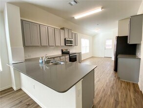 301 Greatest Gift Wy in Jarrell, TX - Building Photo - Building Photo