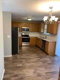 831 Rambling Oaks Dr photo'