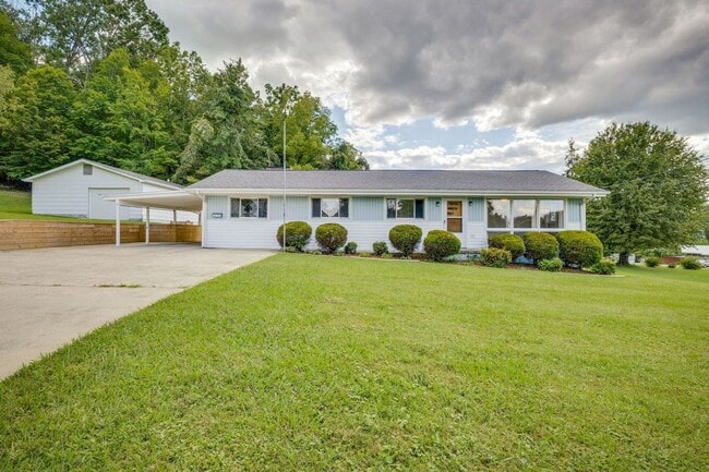 property at 3905 Fairdale Rd