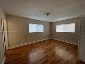 4271 NW 5th St in Plantation, FL - Building Photo - Building Photo