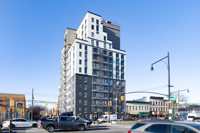 2815 Atlantic Ave in Brooklyn, NY - Building Photo - Building Photo