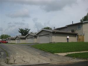 4411-4425 Crawford Dr in Rockford, IL - Building Photo - Building Photo