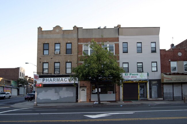 104-03 Northern Blvd in Corona, NY - Building Photo - Building Photo