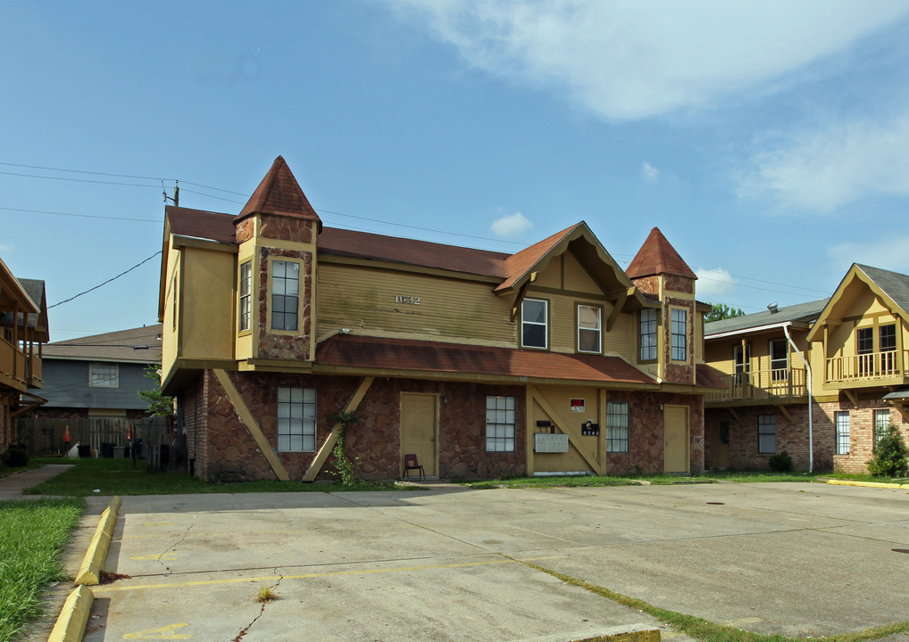 1630-1636 Gary Ct in Gretna, LA - Foto de edificio