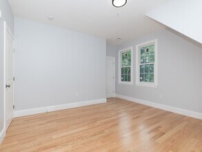 70 Auckland St in Boston, MA - Building Photo - Building Photo