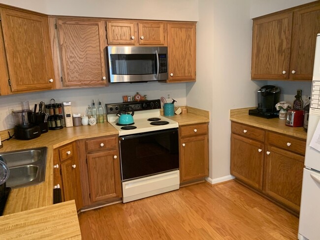 property at 5608 Willoughby Newton Dr