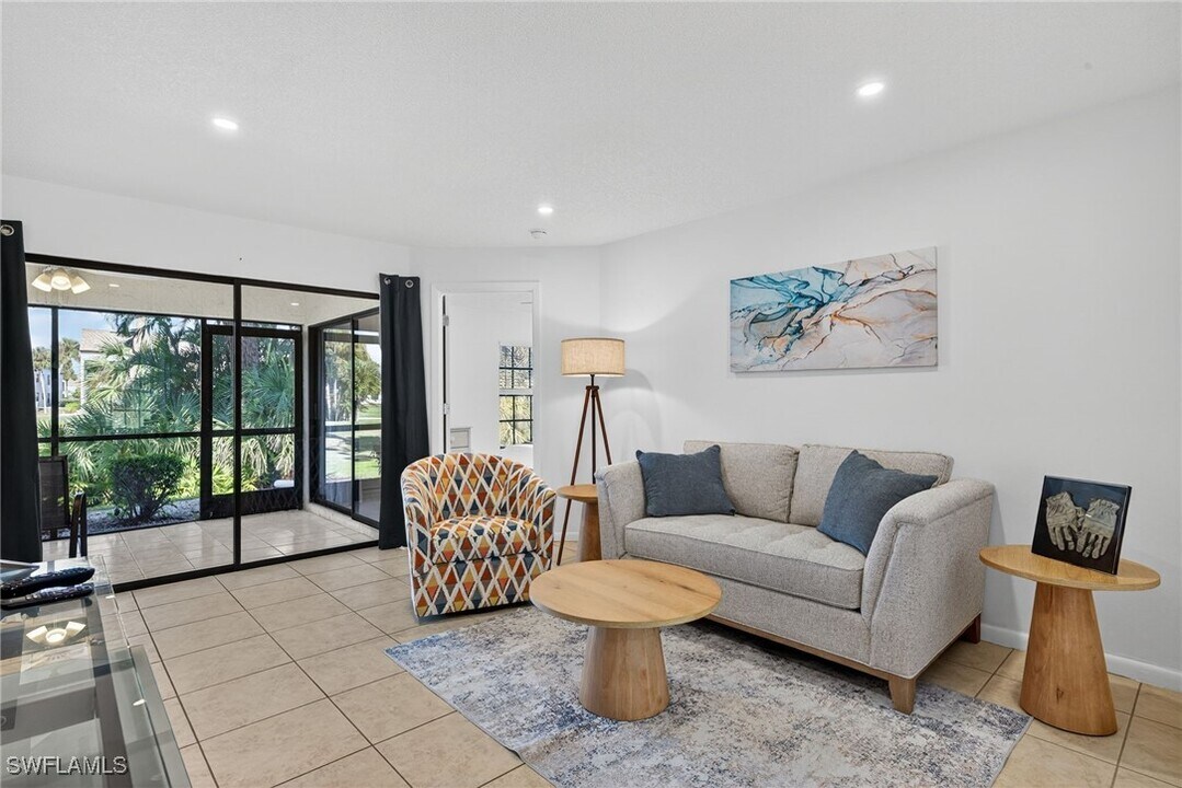 17220 Terraverde Cir in Ft. Myers, FL - Building Photo