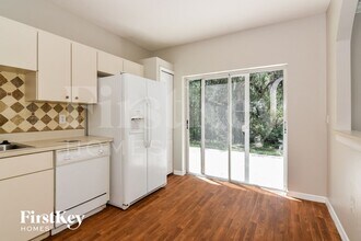 18136 Birdwater Dr in Tampa, FL - Building Photo - Building Photo