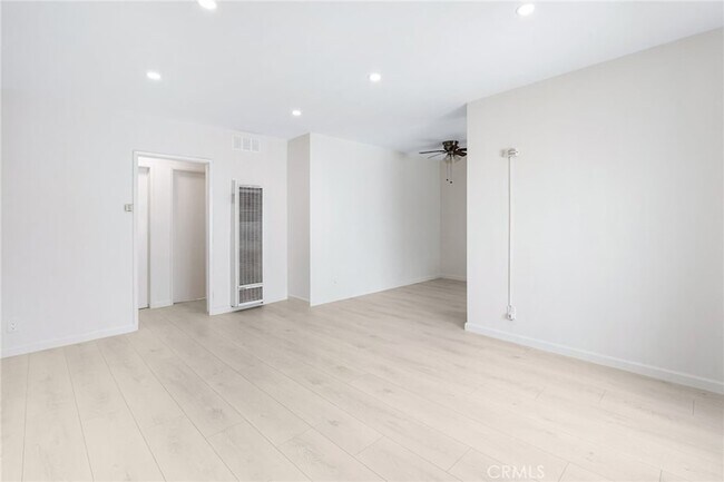 580 W Stocker St, Unit 6 in Glendale, CA - Building Photo - Building Photo