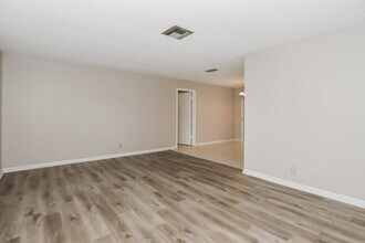 11799 NW 26th St in Coral Springs, FL - Building Photo - Building Photo