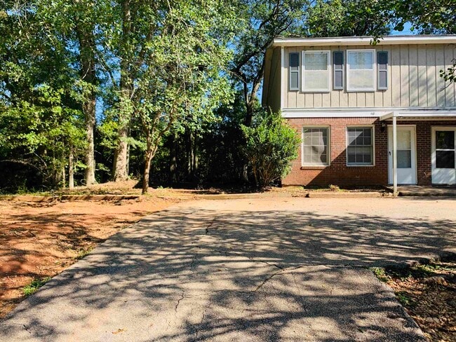 118 Lafayette Ct in Lagrange, GA - Building Photo - Building Photo