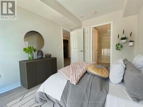 2301 Danforth Ave in Toronto, ON - Building Photo - Building Photo