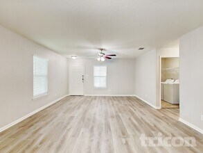 5118 Badland Beacon in Converse, TX - Building Photo - Building Photo