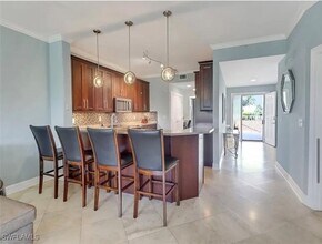 4650 Yacht Harbor Dr in Naples, FL - Building Photo - Building Photo