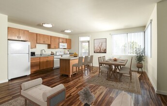 Suncrest Vista at Canyon Trails 55+ Apartment Homes in Goodyear, AZ - Building Photo - Building Photo