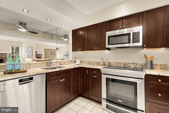 2038 Derby Ridge Ln in Silver Spring, MD - Building Photo - Building Photo