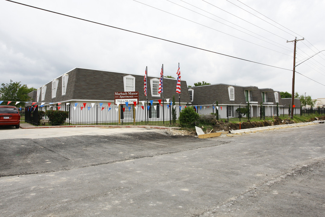 Marbach Manor in San Antonio, TX - Building Photo