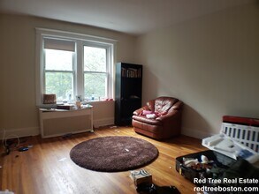 9 Egremont Rd, Unit 12 in Boston, MA - Building Photo - Building Photo