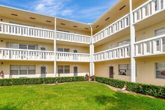 150 Dorset D in Boca Raton, FL - Building Photo - Building Photo