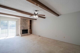 6135 S Troost Ave-Unit -6135 in Tulsa, OK - Foto de edificio - Building Photo