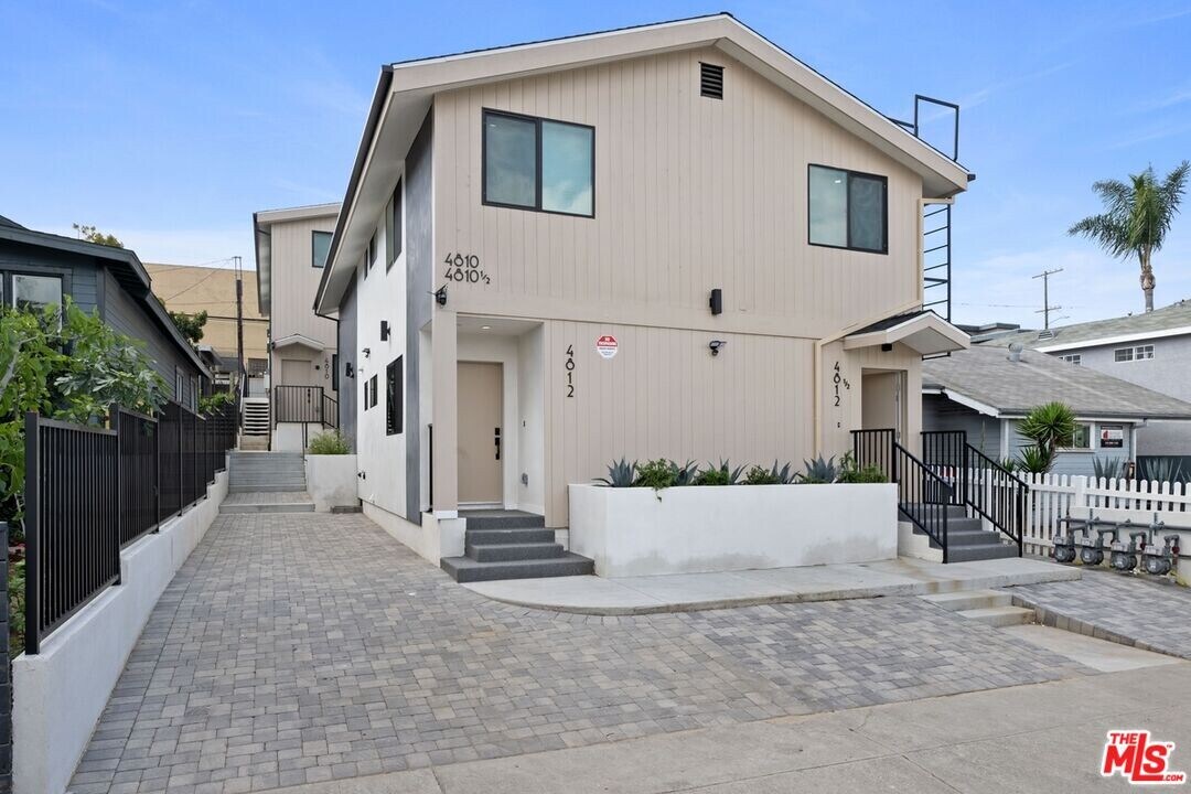 4812 Mascot St in Los Angeles, CA - Building Photo