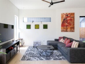 1811 Willow St in Austin, TX - Building Photo - Building Photo