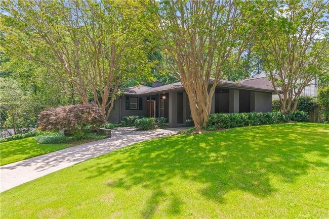 property at 2901 N Hills Dr NE