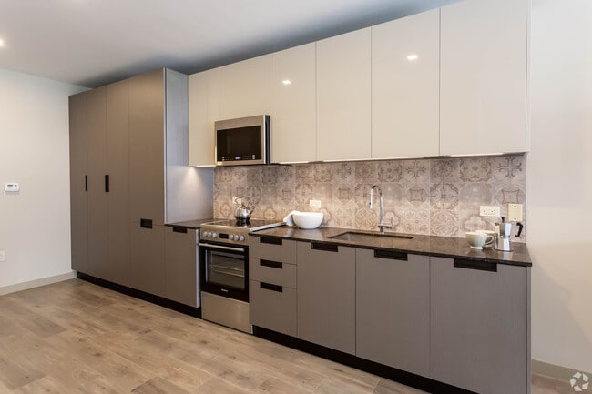 Spectra Pearl in Hartford, CT - Building Photo - Building Photo