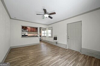 590 Glen Iris Dr NE-Unit -C in Atlanta, GA - Building Photo - Building Photo