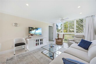 610 Broad Ave S in Naples, FL - Building Photo - Building Photo